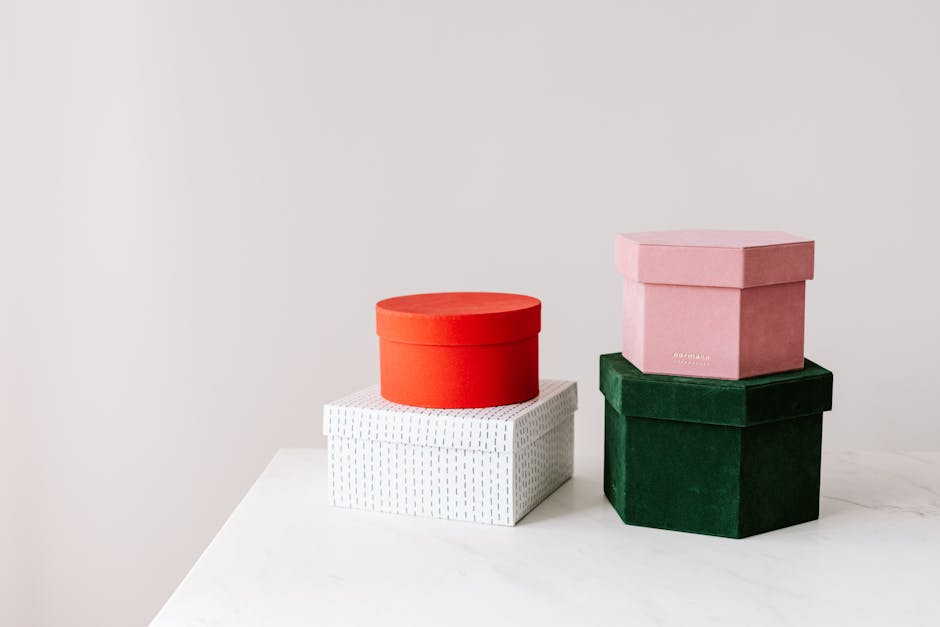 custom flip top boxes vs magnetic closure boxes
